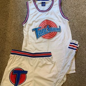 Tunesquad Jersey/shorts/socks